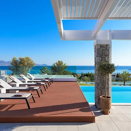 Louzoia Bay Villa