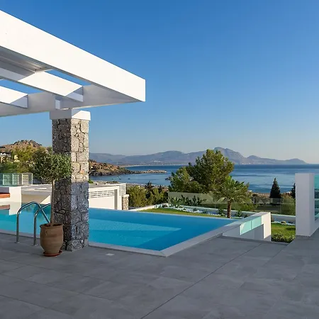 Louzoia Bay * Vlicha (Rhodes)